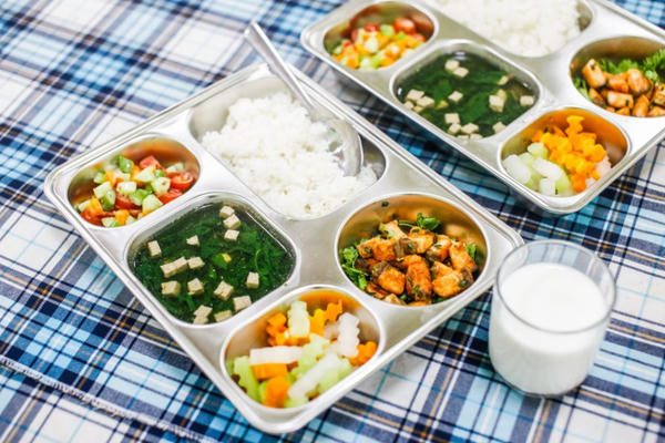 Hà Nội siết chặt quy trình bữa ăn bán trú và truy xuất nguồn gốc thực phẩm