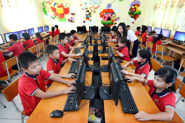 Đề xuất giảm trừ thuế cho chi phí y tế, giáo dục