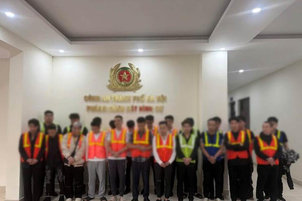 Khởi tố 26 bị can liên quan đến kinh doanh bóng cười tại “Sành Lounge”