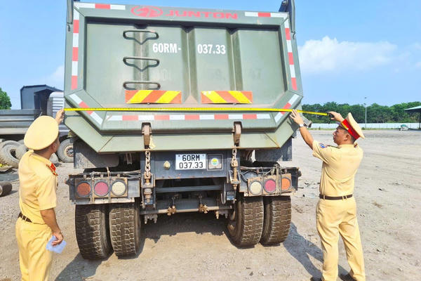 Đồng Nai tổng kiểm tra gần 4.000 xe tải tự đổ tải trọng lớn
