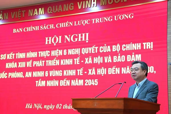 Hội nghị sơ kết thực hiện 6 Nghị quyết của Bộ Chính trị về phát triển KT-XH và bảo đảm quốc phòng, an ninh 6 vùng kinh tế 