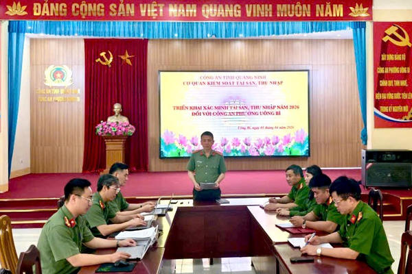 Quảng Ninh: Kiểm tra ngẫu nhiên việc kê khai thu nhập của cán bộ Công an phường Uông Bí