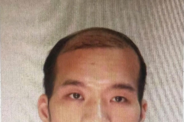 Khởi tố đối tượng sử dụng “sổ đỏ” giả lừa bán một căn hộ cho nhiều người