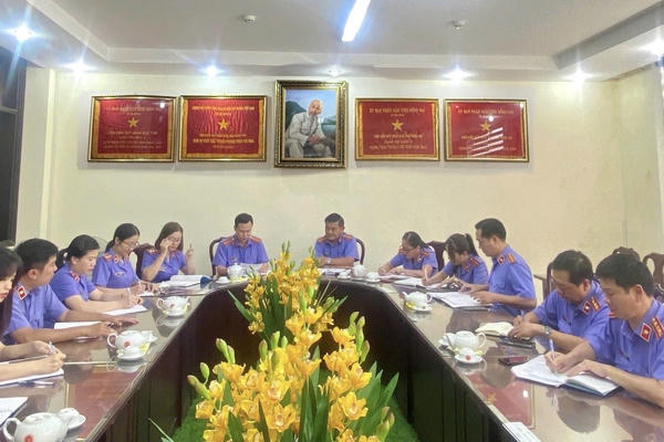 Giữ lửa truyền thống, vững bước trên trận tuyến bảo vệ pháp chế Giữ lửa truyền thống, vững bước trên trận tuyến bảo vệ pháp chế