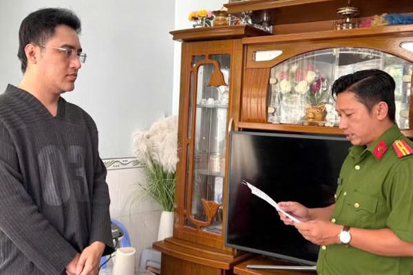 Bắt giữ đối tượng lừa đảo hơn 20 tỷ đồng bằng chiêu vay đáo hạn