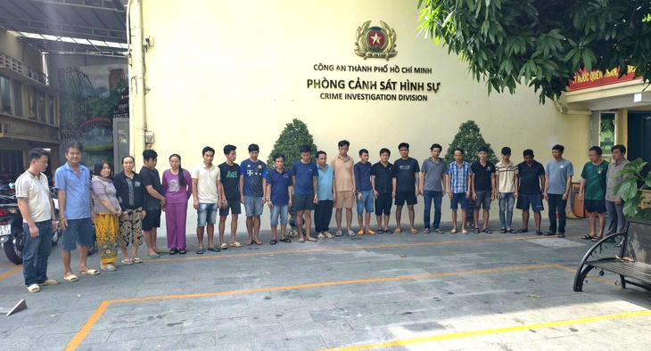 Dùng nhiều mánh khoé để gian lận trọng tải xe, nhóm tài xế chiếm đoạt 500 tấn hạt điều Dùng nhiều mánh khoé để gian lận trọng tải xe, nhóm tài xế chiếm đoạt 500 tấn hạt điều