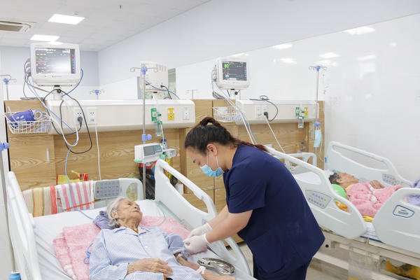 Siết chất lượng đào tạo y khoa liên tục, ưu tiên tuyến cơ sở và vùng khó khăn