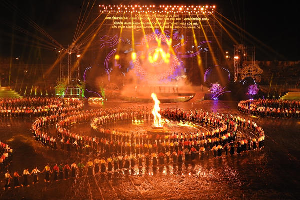 Hội thi “Lung linh vòng xòe” năm 2026 tại Lào Cai sẽ được tổ chức dịp nghỉ lễ 30/4 Hội thi “Lung linh vòng xòe” năm 2026 tại Lào Cai sẽ được tổ chức dịp nghỉ lễ 30/4