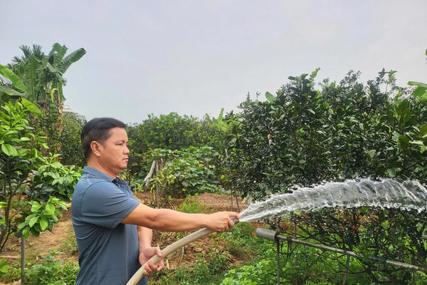 Bài 4: Khi ý Đảng hợp lòng dân - Niềm vui từ những giọt nước sạch đầu tiên