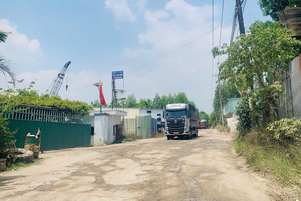 Nhiều nhà xưởng "khai tử" nguồn gốc đất: Xuất hiện tình trạng khai thác đất, tận thu vật liệu trái phép