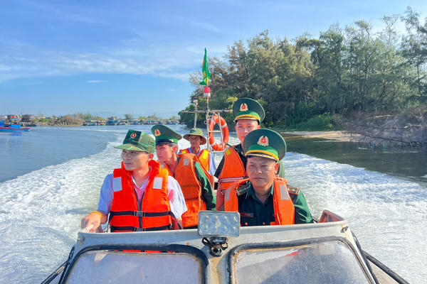 Giữ đất, giữ dân, giữ pháp luật nơi biên cương: Đi dân nhớ, ở dân thương -Kỳ 2: Giữ bình yên từ biển – câu chuyện ở Bình Châu