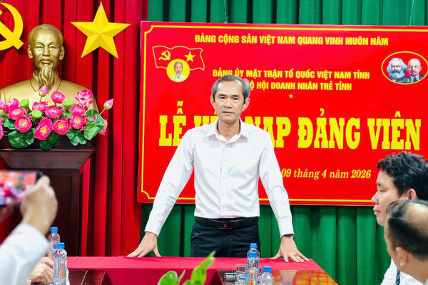 Chi bộ Hội Doanh nhân trẻ Đồng Nai kết nạp đảng viên mới