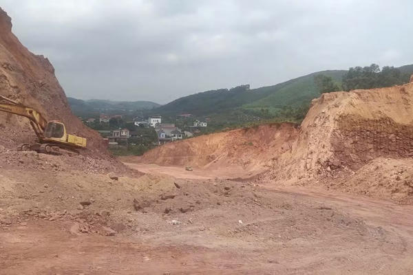 Khởi tố vụ doanh nghiệp khai thác trái phép 30.000m³ đất tại Bắc Ninh