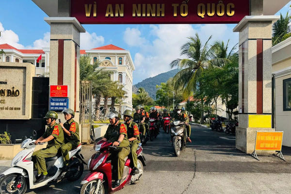 Ghi nhận kết quả tích cực sau 1 tháng thí điểm mô hình Công an cấp xã đảm bảo về trật tự đô thị tại TP Hồ Chí Minh 