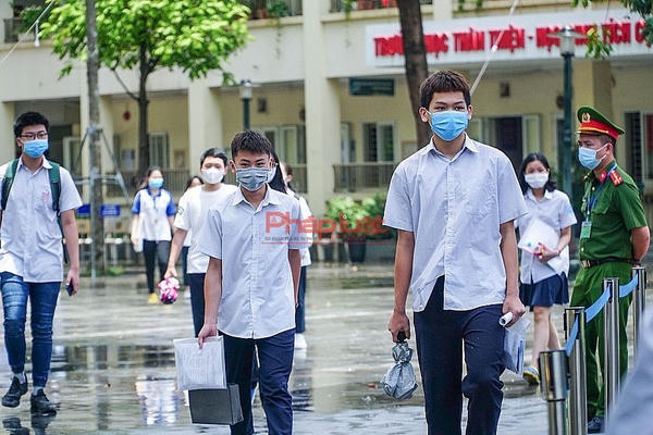 Hôm nay (10/4), học sinh Hà Nội bắt đầu đăng ký thi vào lớp 10