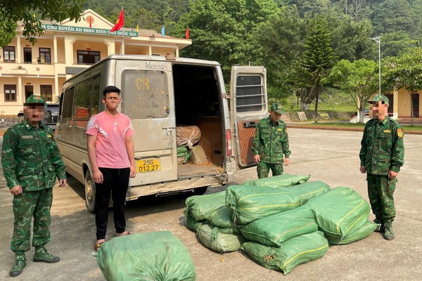 Bộ đội Biên phòng Cao Bằng liên tiếp phát hiện nhiều vụ vận chuyển hàng hóa không rõ nguồn gốc