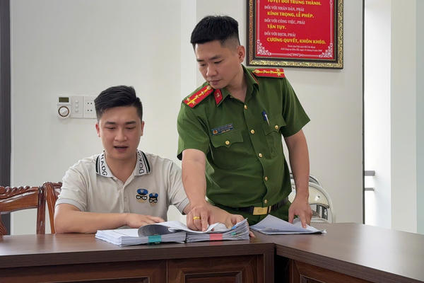 Xử lý đối tượng mua bán tài khoản ngân hàng cá nhân trái phép