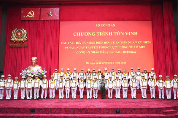 Tôn vinh 80 điển hình tiên tiến lực lượng Tham mưu Công an Nhân dân