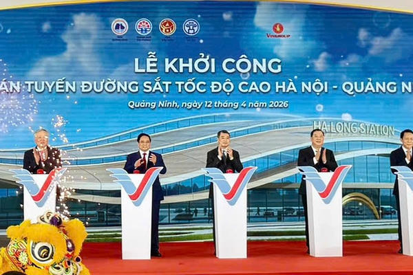 Thủ tướng Chính phủ Lê Minh Hưng nhấn nút khởi công Dự án tuyến đường sắt tốc độ cao Hà Nội - Quảng Ninh
