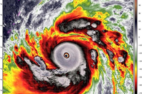 Siêu bão Sinlaku mạnh cấp 16, giật trên cấp 17 mạnh nhất thế giới năm 2026 Siêu bão Sinlaku mạnh cấp 16, giật trên cấp 17 mạnh nhất thế giới năm 2026