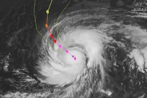 Bão Sinlaku tăng cấp cực đại, Việt Nam chịu ảnh hưởng gián tiếp Bão Sinlaku tăng cấp cực đại, Việt Nam chịu ảnh hưởng gián tiếp