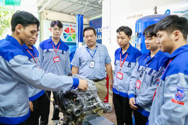 Lần đầu tiên, quy định chức danh giáo viên sơ cấp hạng II, hạng I Lần đầu tiên, quy định chức danh giáo viên sơ cấp hạng II, hạng I