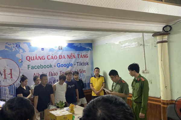 Công an Hưng Yên Triệt xóa đường dây "Đông y gia truyền 4 đời" trên mạng xã hội