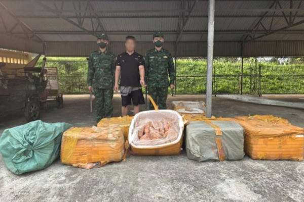 Quảng Ninh: Liên tiếp phát hiện thực phẩm đông lạnh không rõ nguồn gốc ở xã Hải Sơn