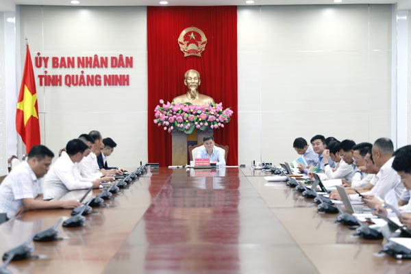 Quảng Ninh định hướng phát triển Vịnh Cửa Lục thành đô thị ven vịnh bền vững