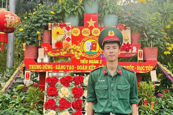 Người lính trẻ Võ Anh Đức: Bản lĩnh, hiếu học trong môi trường quân ngũ Người lính trẻ Võ Anh Đức: Bản lĩnh, hiếu học trong môi trường quân ngũ
