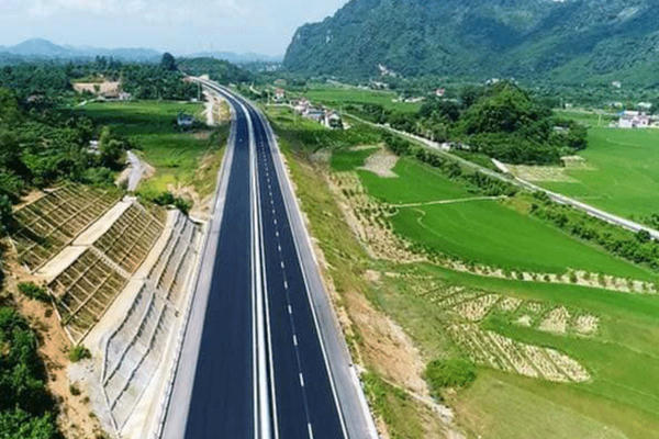 Đề xuất bổ sung 3 tuyến cao tốc quy mô lớn vào quy hoạch quốc gia
