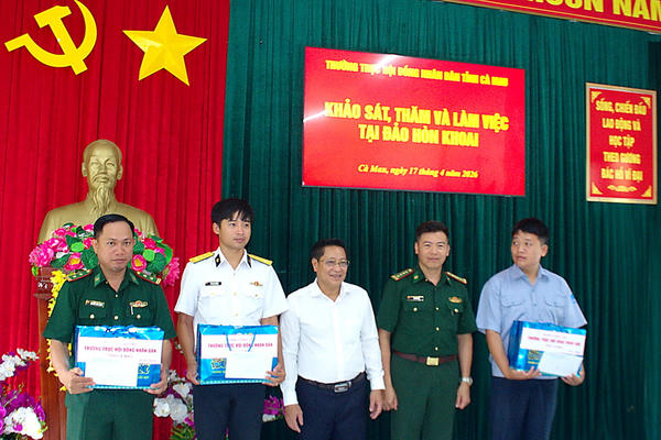 Thường trực HĐND Cà Mau khảo sát đảo Hòn Khoai, thúc đẩy công trình trọng điểm và bảo đảm quốc phòng - an ninh