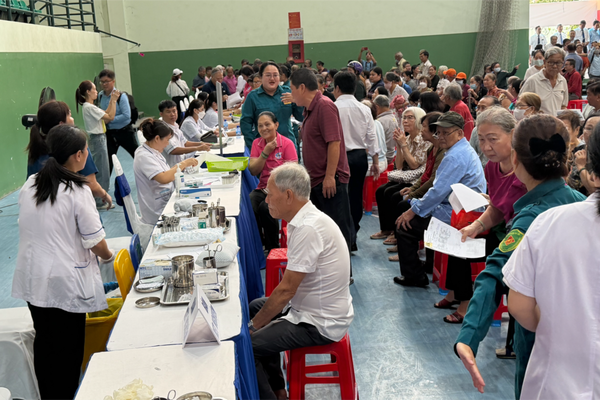 168 phường, xã khám tầm soát cho người dân TP HCM