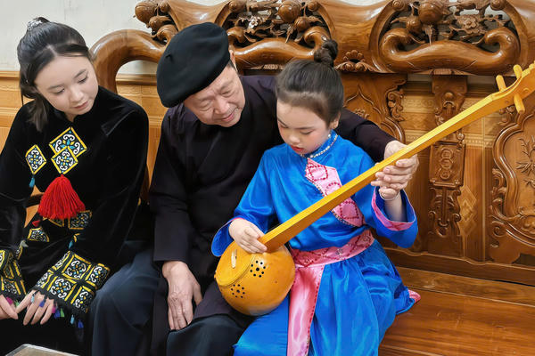 Từ điệu Then truyền thống ươm mầm di sản trong thế hệ trẻ hôm nay
