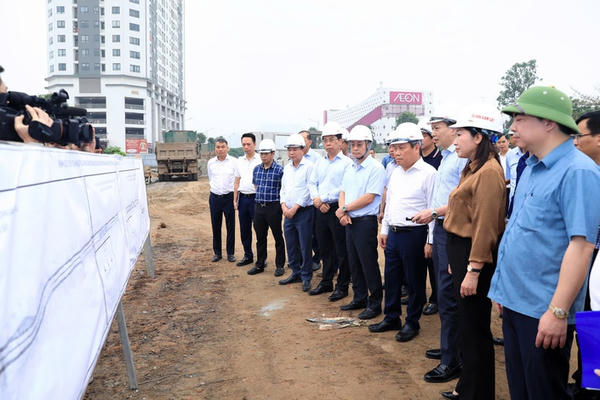 Chủ tịch Thành phố Hà Nội yêu cầu hoàn thành GPMB dự án đường 70, quốc lộ 21B trong quý 2/2026