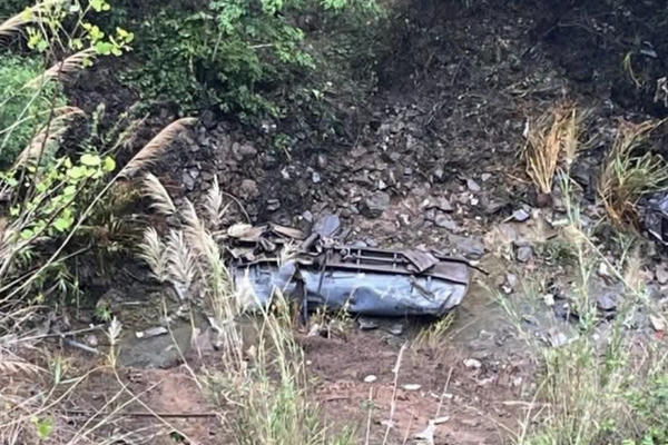 Xe bồn mất lái lao xuống vực sâu, tài xế văng khỏi cabin tử vong tại chỗ