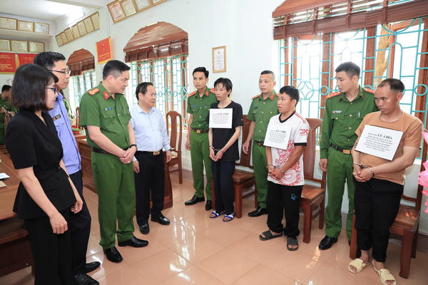 Lai Châu: Hé lộ đường dây ma túy tinh vi từ 9 bánh heroin bị chặn đứng trên tuyến biên giới