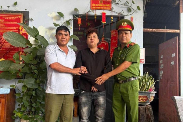 Công an phường Tam Phước bắt giữ đối tượng trốn thi hành quyết định cai nghiện bắt buộc