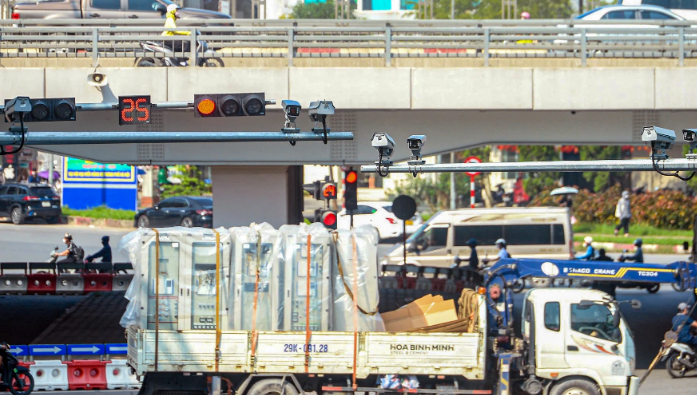 Hà Nội triển khai camera tự động nhận diện phương tiện đạt chuẩn ra vào vùng phát thải thấp