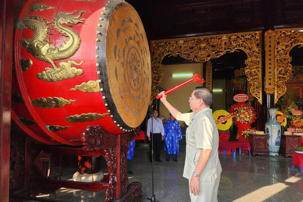 Long trọng Lễ dâng hương Quốc Tổ Hùng Vương tại An Giang gắn liền với nhiều hoạt động ý nghĩa