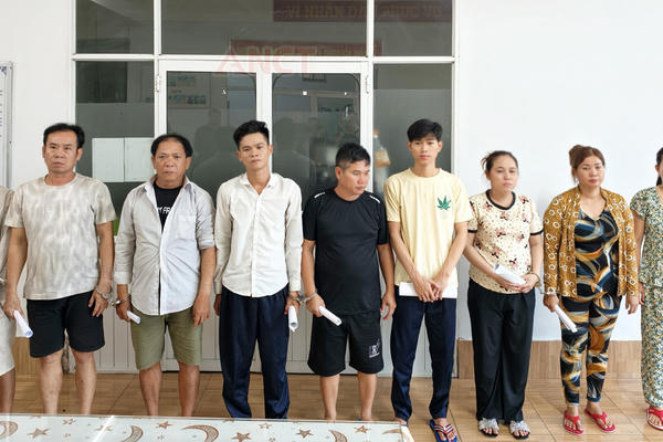 Cần Thơ triệt phá thêm băng nhóm cướp giật ở Tân Huê Viên