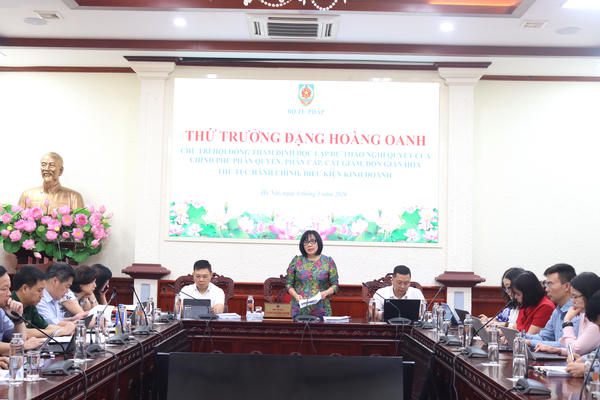 Phân quyền, đơn giản hóa thủ tục hành chính: Tạo thuận lợi cho người dân, doanh nghiệp
