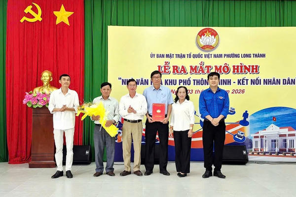 Ra mắt mô hình “Nhà văn hóa khu phố thông minh – Kết nối Nhân dân” tại phường Long Thành 
