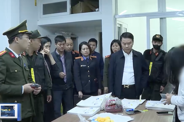 Phá đường dây cấp chứng chỉ ngoại ngữ giả, thu lợi bất chính gần 200 tỷ đồng