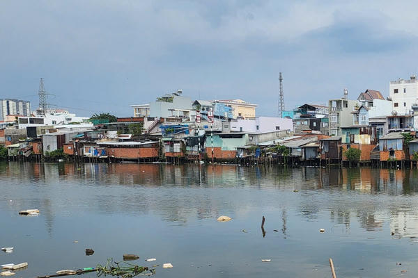 TP.HCM chốt mốc 2030 di dời gần 40.000 nhà ven kênh rạch 