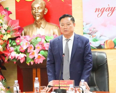 Ông Nguyễn Khắc Thận làm Trưởng Ban Chỉ đạo xử lý các dự án chậm tiến độ, tồn đọng, vướng mắc kéo dài tỉnh Nghệ An