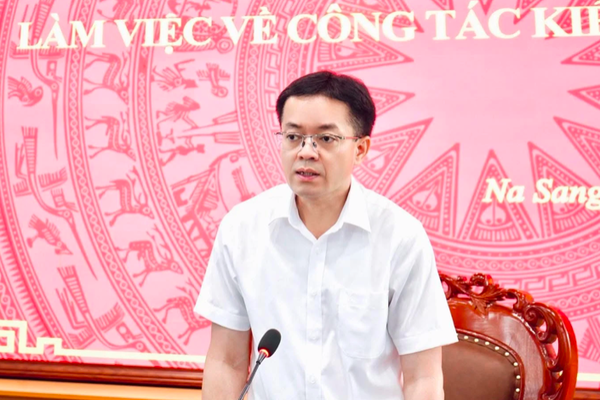 Bí thư Đảng ủy xã Na Sang được điều động bổ nhiệm giữ chức Chánh Văn phòng Tỉnh ủy Điện Biên Bí thư Đảng ủy xã Na Sang được điều động bổ nhiệm giữ chức Chánh Văn phòng Tỉnh ủy Điện Biên