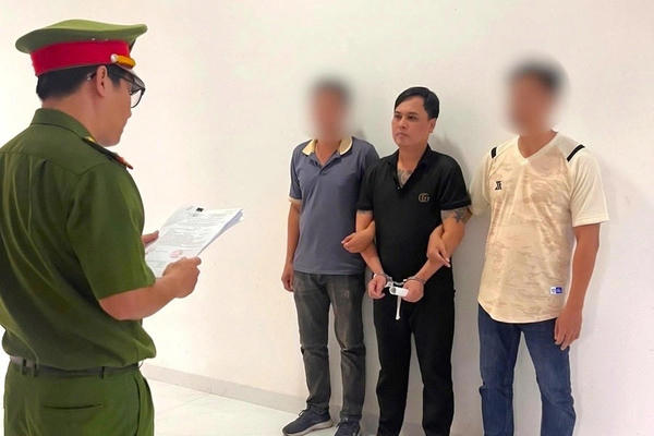 Điểm tin Pháp Luật ngày 09/05: Triệt phá đường dây mại dâm tại Lâm Đồng Điểm tin Pháp Luật ngày 09/05: Triệt phá đường dây mại dâm tại Lâm Đồng