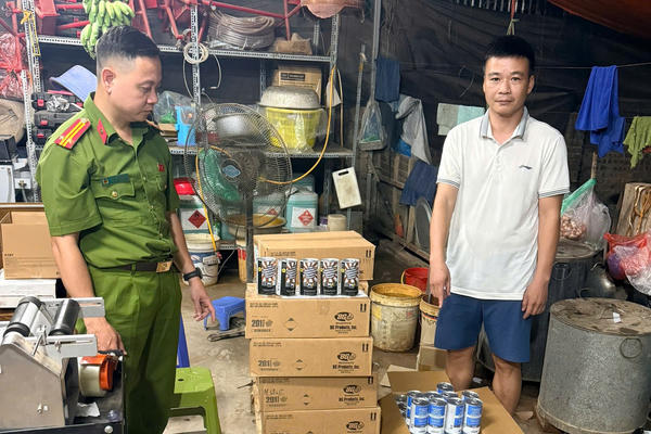 Phát hiện Công ty CP Đầu tư và thương mại hóa dầu Việt Nam thay nhãn, xâm phạm quyền sở hữu trí tuệ