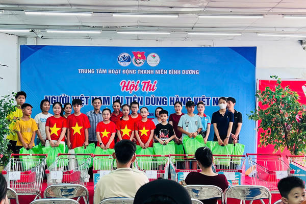 Lan tỏa tinh thần tự hào dân tộc từ Hội thi “Người Việt Nam ưu tiên dùng hàng Việt Nam” tại TP Hồ Chí Minh Lan tỏa tinh thần tự hào dân tộc từ Hội thi “Người Việt Nam ưu tiên dùng hàng Việt Nam” tại TP Hồ Chí Minh